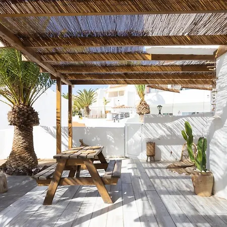 Апартаменты Casa El Delfin *